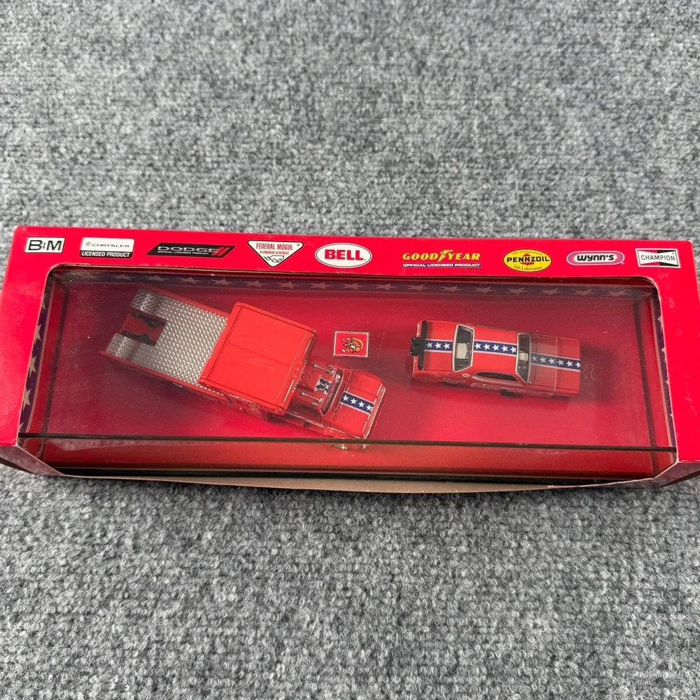 Hot Wheels Tom McEwen The Mongoose 2-Car Set Red Limited 03820/05000 Rare